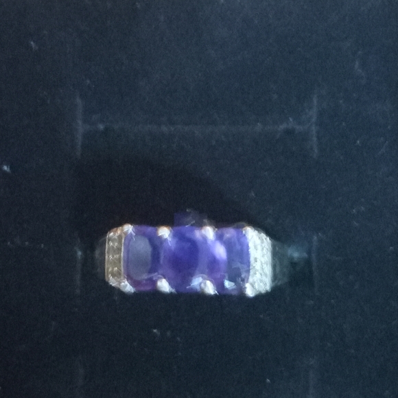 Amethyst Sterling Silver Ring - Picture 2 of 3
